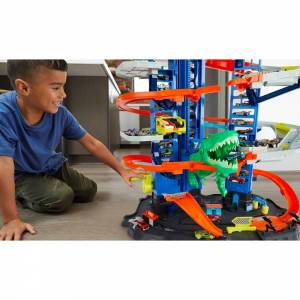 Набор игровой Hot Wheels Сити Невообразимый гараж с тиранозавром